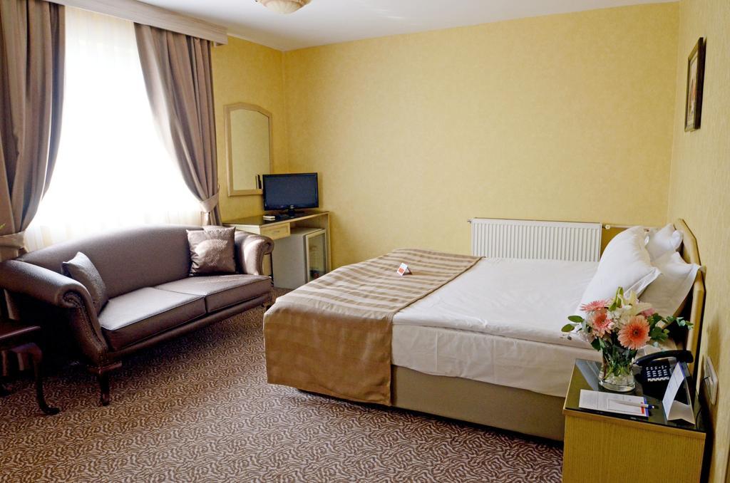 Otel Anittepe 2000